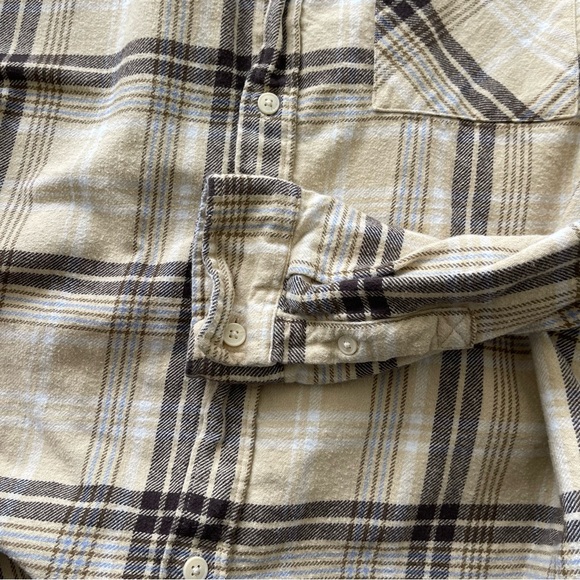 H&M Relaxed Fit Plaid Shirt - Picture 5 of 7